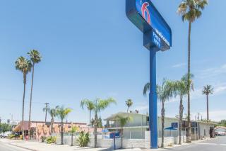 Motel 6 Bakersfield - Bakersfield - 9