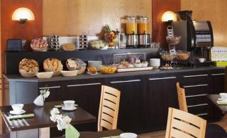 Hotel Le Saint Vorles - 9