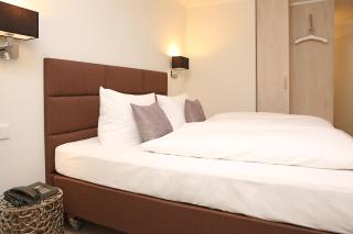 Landhotel Potsdam - Potsdam - 6