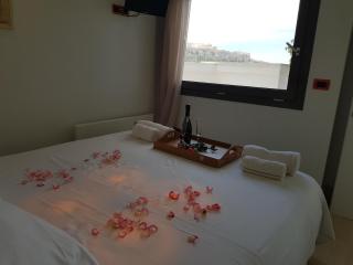 Acropolis at Home: Loft with a View - 1