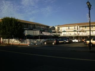 Sunrise Motel - 1