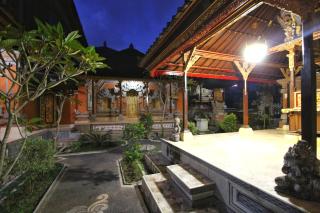 Happy Inn - 2