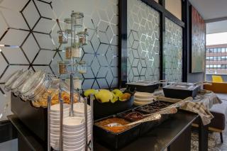 Vienna House Easy by Wyndham Dortmund City - Dortmund - 8