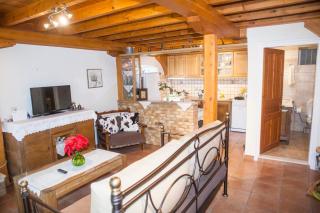 Villa Ilias - Pinakokhórion - 3