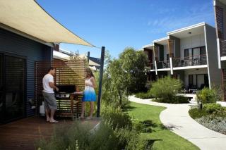 Footprints Preston Beach - 4