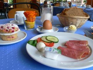 Hotel Meran Hallenbad & Sauna - Saarbrücken - 5