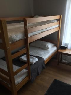 Tynant House- Modern 3 bed house- City centre and FREE parking - 4
