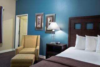 Oxford Suites Silverdale - 6