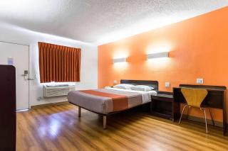 Motel 6-Long Beach, CA - International City - 0