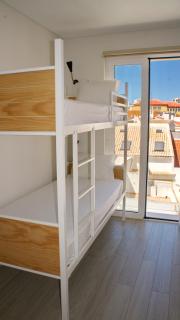 Topcity Hostel & Suites - Lagos - 8