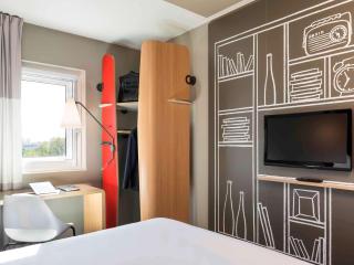 ibis Paris Saint-Denis Stade Sud - 1