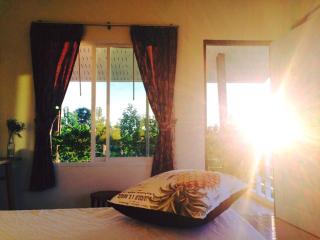 Thorfun Guesthouse in the Garden - 3