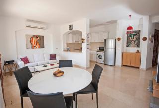 Apartment Overlooking Pool & Lagoon for Rent in Sabina El Gouna Egypt - Hurghada - 8