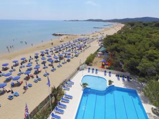 Hotel Gabbiano Beach - Vieste - 0
