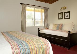 Redwood Suites - Ferndale - 3
