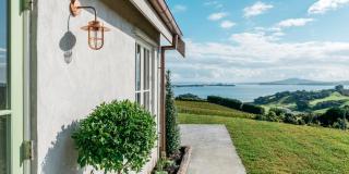 Mudbrick Cottages - Oneroa - 1