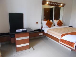 Lotus Comfort - A Pondy Hotel - Pondicherry - 2