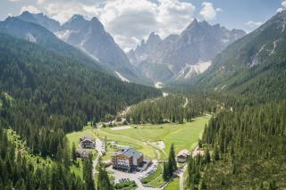 Hotel Dolomitenhof & Chalet Alte Post - Sesto - 9