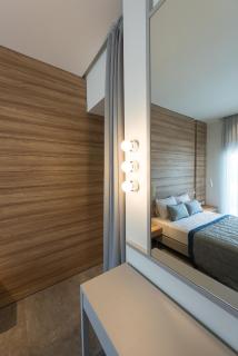 Fani Luxury Boutique - Stavros - 4
