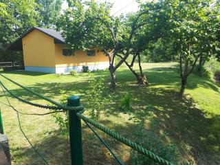 "SUNČANI OTOK" - 1