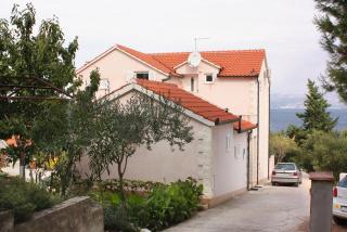 Apartments by the sea Splitska, Brac - 5664 - 9