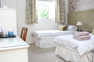 Laurels Guesthouse - Witney - 2