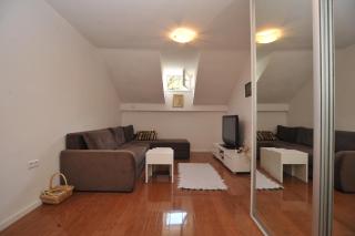 Main Street Apartment - Sarajevo - 6