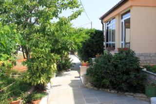 Seaside apartments with a swimming pool Ugljan - 829 - Ugljan - 6