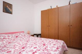 Apartments by the sea Cove Mala Lamjana, Ugljan - 827 - 1