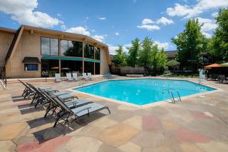 Red Lion Hotel Redding - Redding - 9