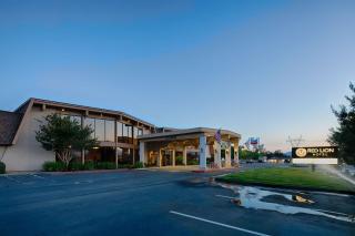 Red Lion Hotel Redding - Redding - 5