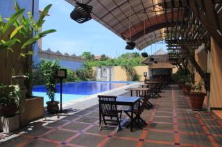Grand Santhi Hotel - Denpasar - 4