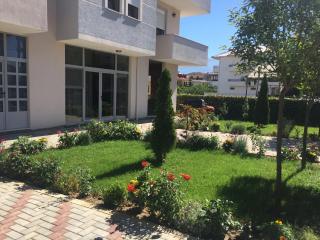 Apartments Villa Braho - Pogradec - 0