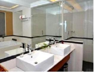 Abadi Suite Hotel & Tower - 2