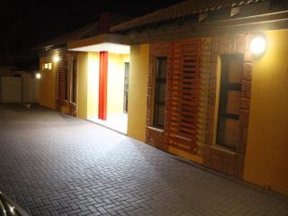 Divine Guest Lodge - 8