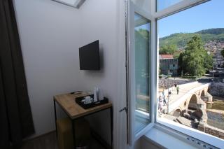 Riverside Residence - 2