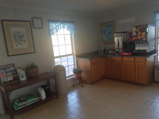 Americas Best Value Inn-Winnsboro - 7