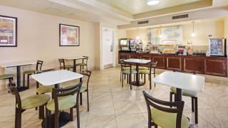 Best Western Plus Deerfield Beach Hotel & Suites - Deerfield Beach - 6