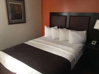 Best Windsor Inn - Lubbock - 1