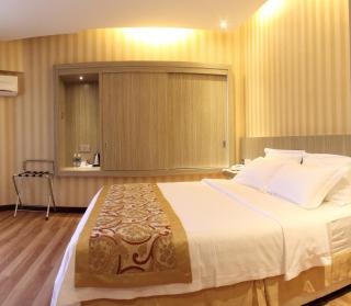 Mandarin Hotel Kota Kinabalu - Kota Kinabalu - 1