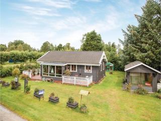Two-Bedroom Holiday Home In Hals - Hals - 2