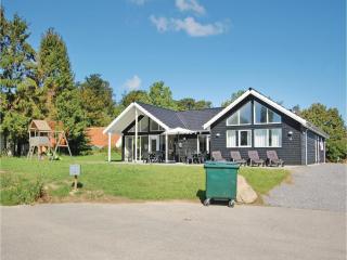 Seven-Bedroom Holiday Home Tranekær With A Room Hot Tub 03 - Hou - 3
