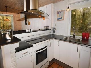 Amazing Home In Blåvand With Kitchen - Ho - 8