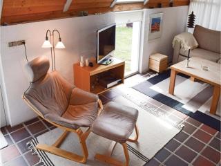 Two-Bedroom Holiday Home In Humble - 3