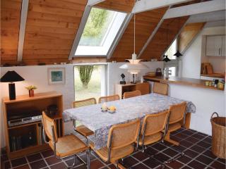 Two-Bedroom Holiday Home In Humble - Humble - 2