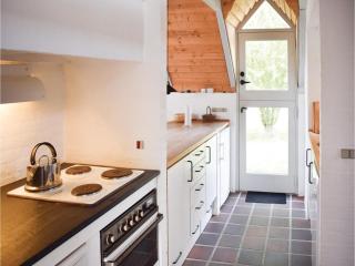 Two-Bedroom Holiday Home In Humble - Humble - 1