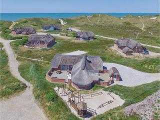 5 Bedroom Cozy Home In Ringkøbing - Nørre Lyngvig - 9