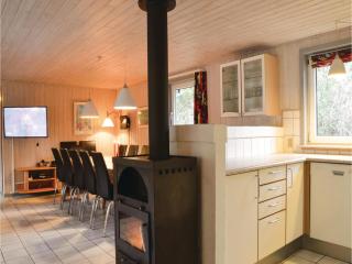 Amazing Home In Ringkøbing With Kitchen - 2