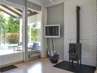Two-Bedroom Holiday Home In Tisvildeleje - 2