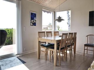 Two-Bedroom Holiday Home In Otterup - Otterup - 1